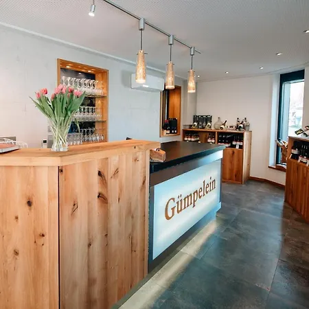 Winzerhof & Weincafe Guempelein * Willanzheim