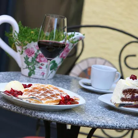 아파트 Winzerhof & Weincafe Guempelein Willanzheim